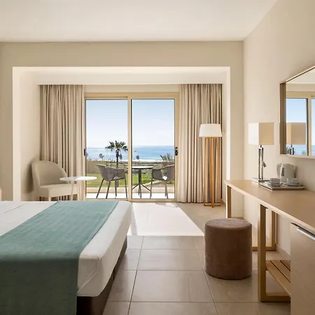 Отель Ramada & By Wyndham