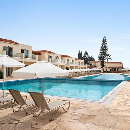 Ramada & By Wyndham Отель 4*