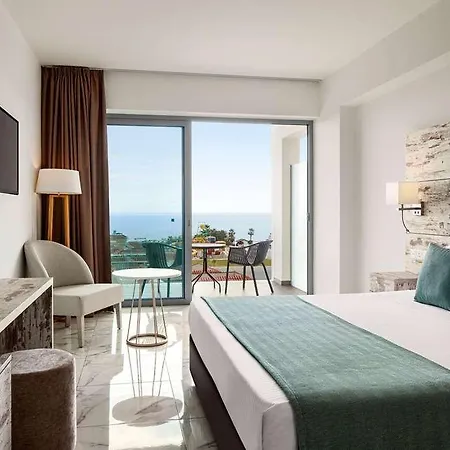 Ramada & By Wyndham 4* Айя-Напа